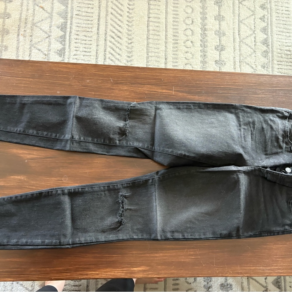 Black Distressed Jeans